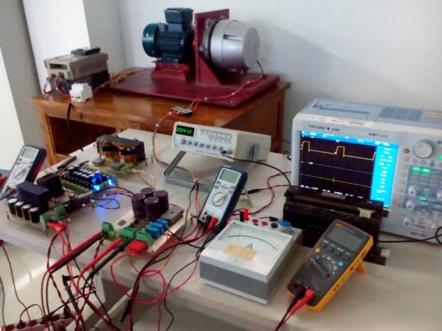 Laboratorium Elektronika dan Instrumentasi